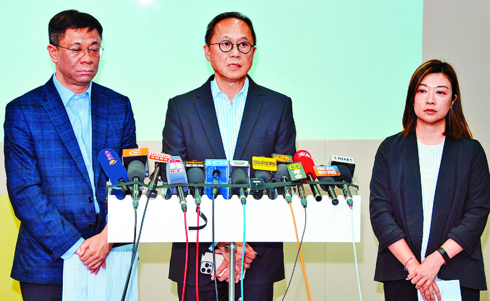 Details about the incident are provided by, from left, the Hospital Authority's Cheung Wai-man and Alexander Law and Gladys Kwan of Caritas. SING TAO Details about the incident are provided by, from left, the Hospital Authority's Cheung Wai-man and Alexander Law and Gladys Kwan of Caritas. SING TAO