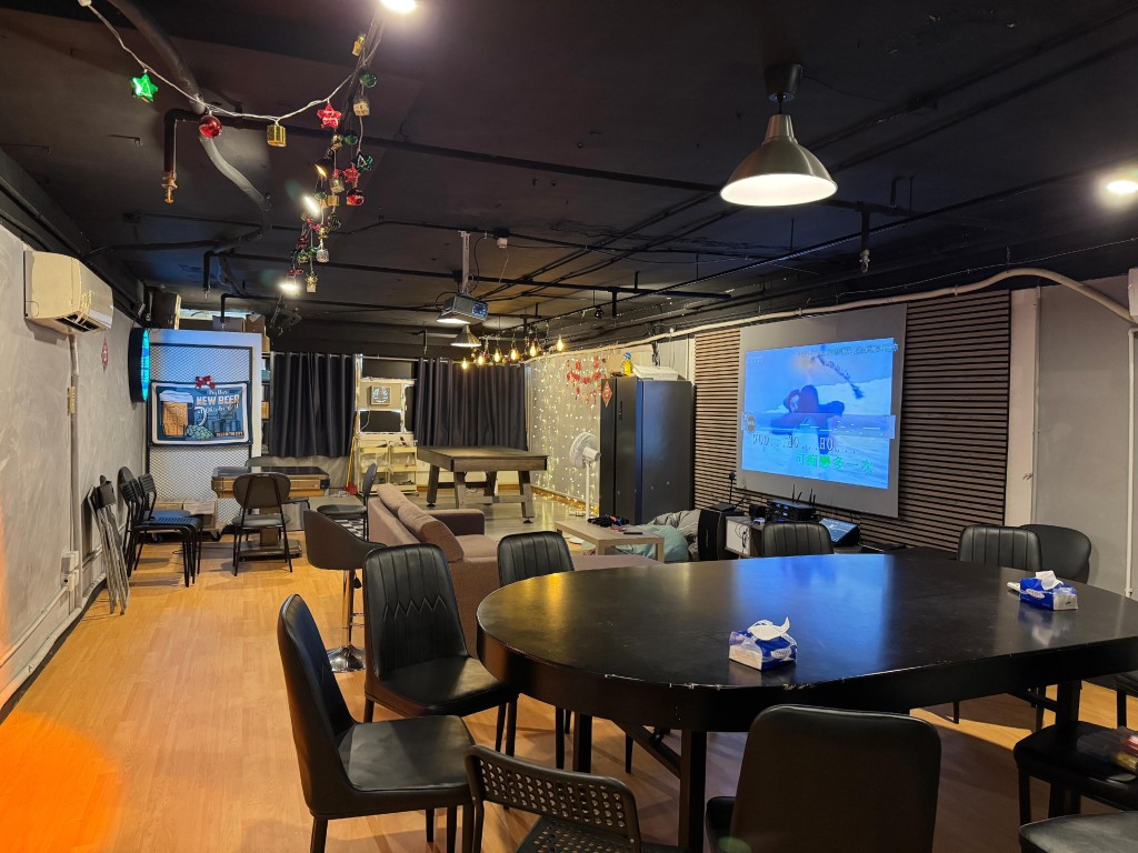 A party room in Kowloon Bay raided by Customs officers. (GIS)