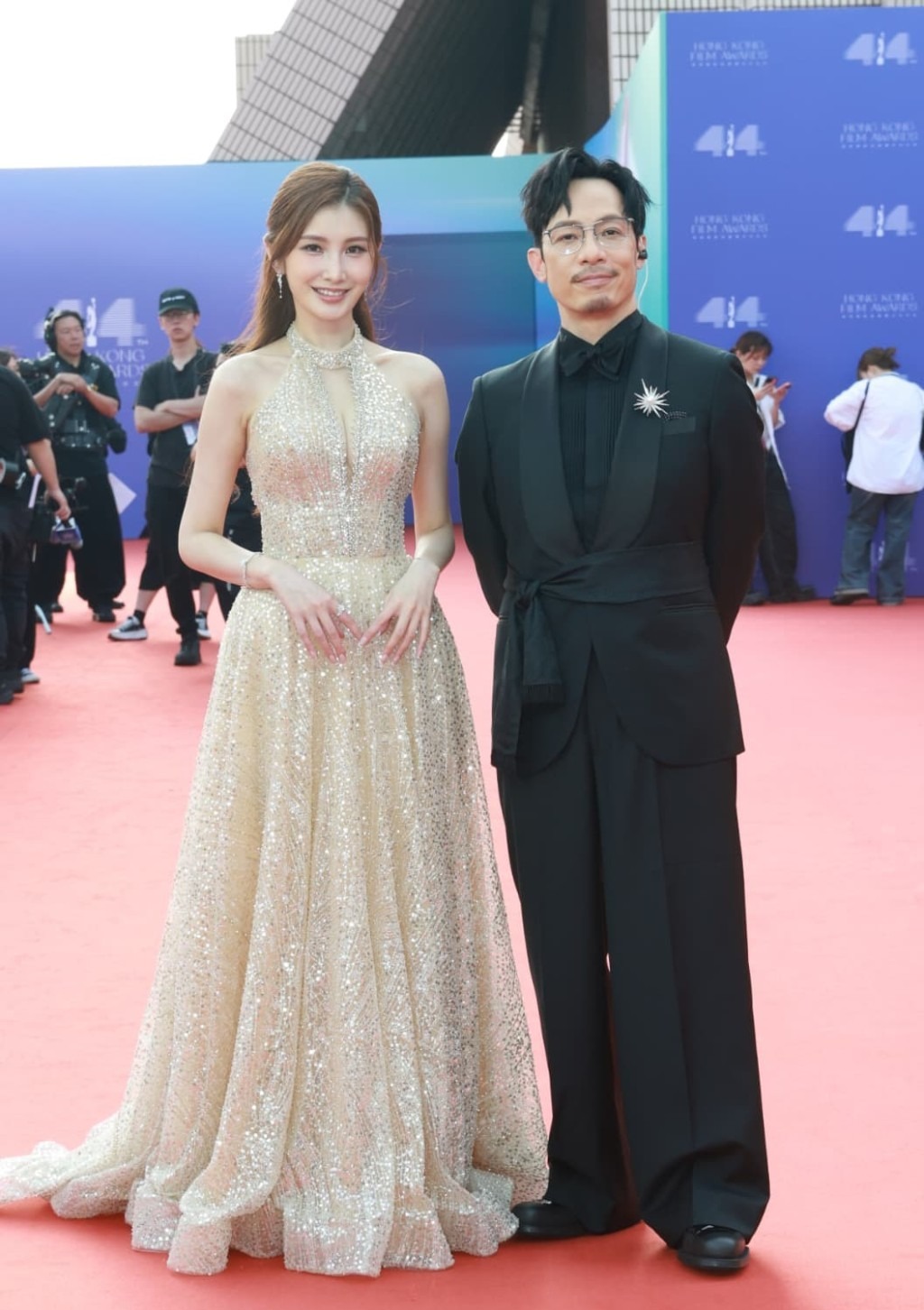 Red carpet hosts Shirley Sham Yen-yi and Johnny Hui 