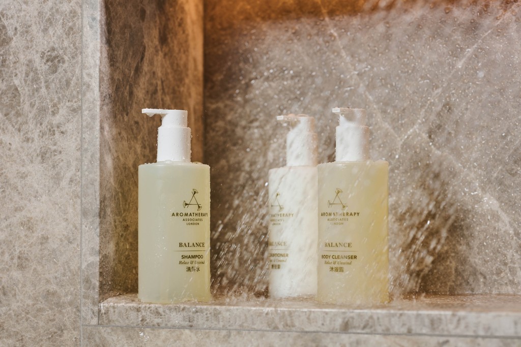 JW Marriott Hotel Hong Kong is integrating greener operations and wellness-focused practices across its guest experience, from energy efficiency and waste reduction to air quality and sustainable dining.