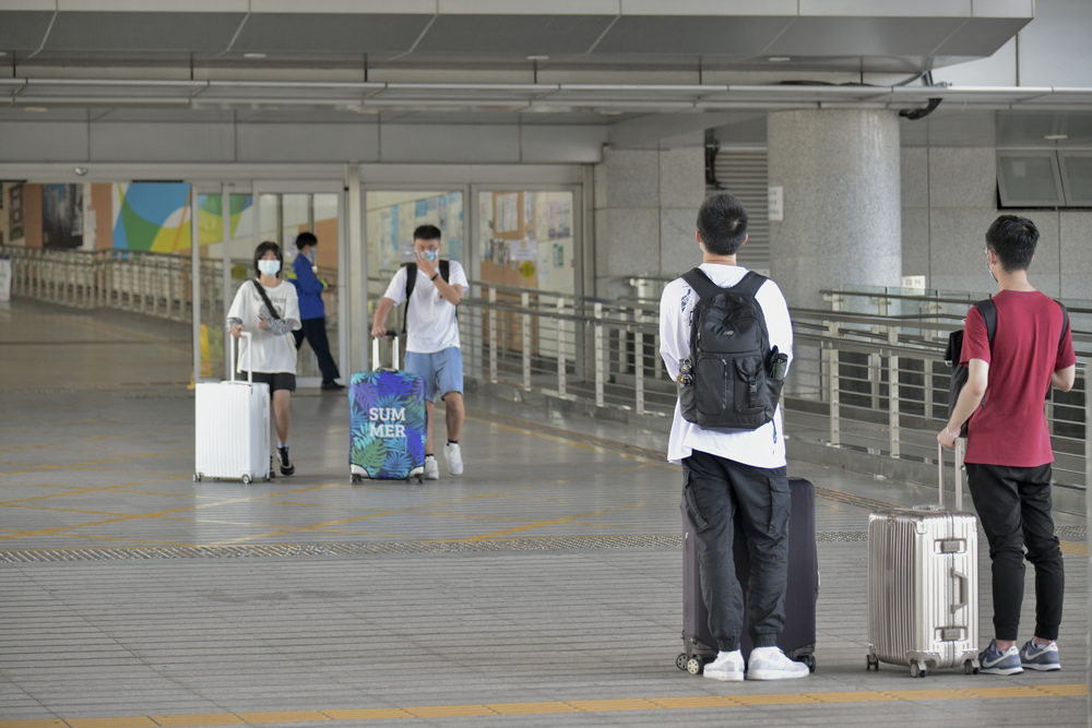 Carrie Lam warned that the city's sluggish vaccination rate could curb a broader roll-out.Sing Tao Carrie Lam warned that the city's sluggish vaccination rate could curb a broader roll-out.Sing Tao