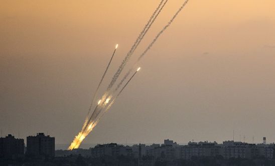 Palestinian rocket fire draws Israeli air strikes in Gaza