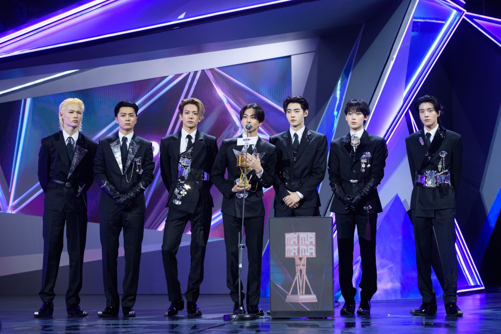 FANS' CHOICE Top10 (FANS' CHOICE MALE): ENHYPEN