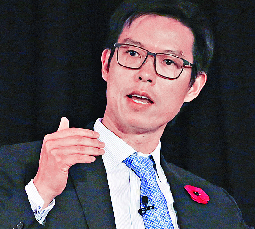 David Liao and his famous parents. David Liao and his famous parents.