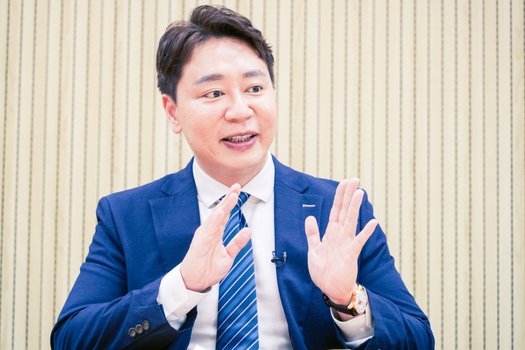 Vincent Chung Chi-ho, Commissioner for Chinese Medicine Development of the Health Bureau