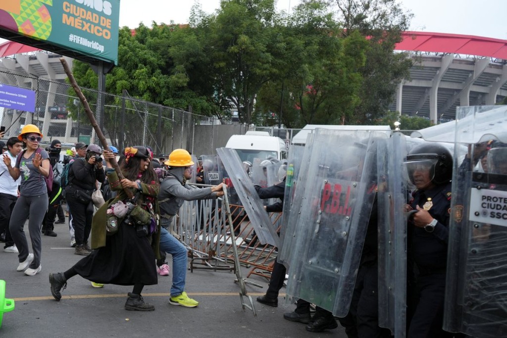 Photo: Reuters