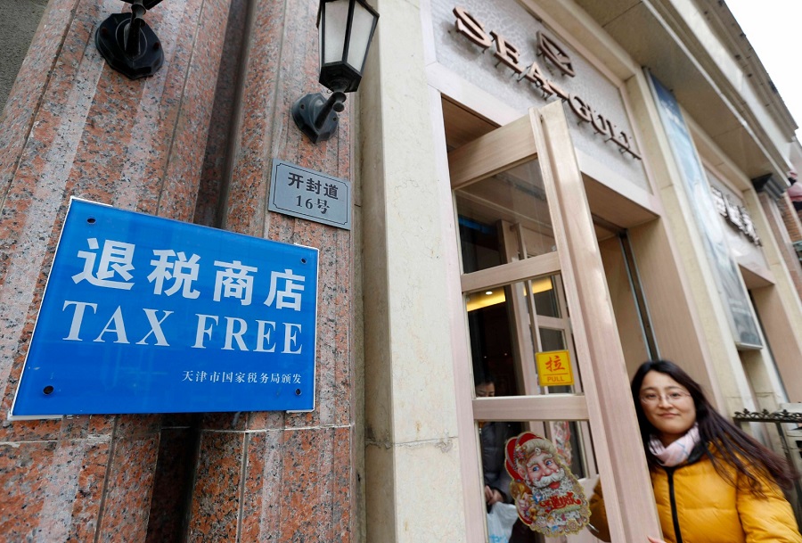 A tax refund eligible store in Tianjin. Photo by XINHUA