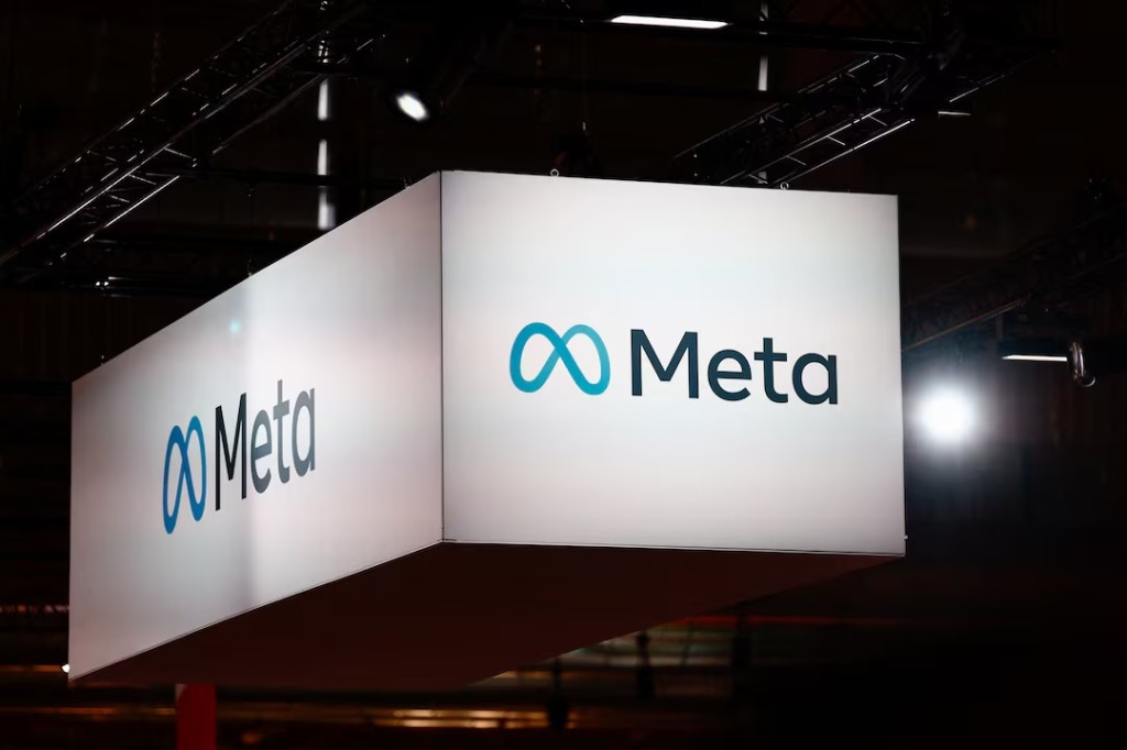A Meta logo is seen at the Viva Technology conference dedicated to innovation and startups at Porte de Versailles exhibition center in Paris, France, June 14, 2023. REUTERS/Gonzalo Fuentes 