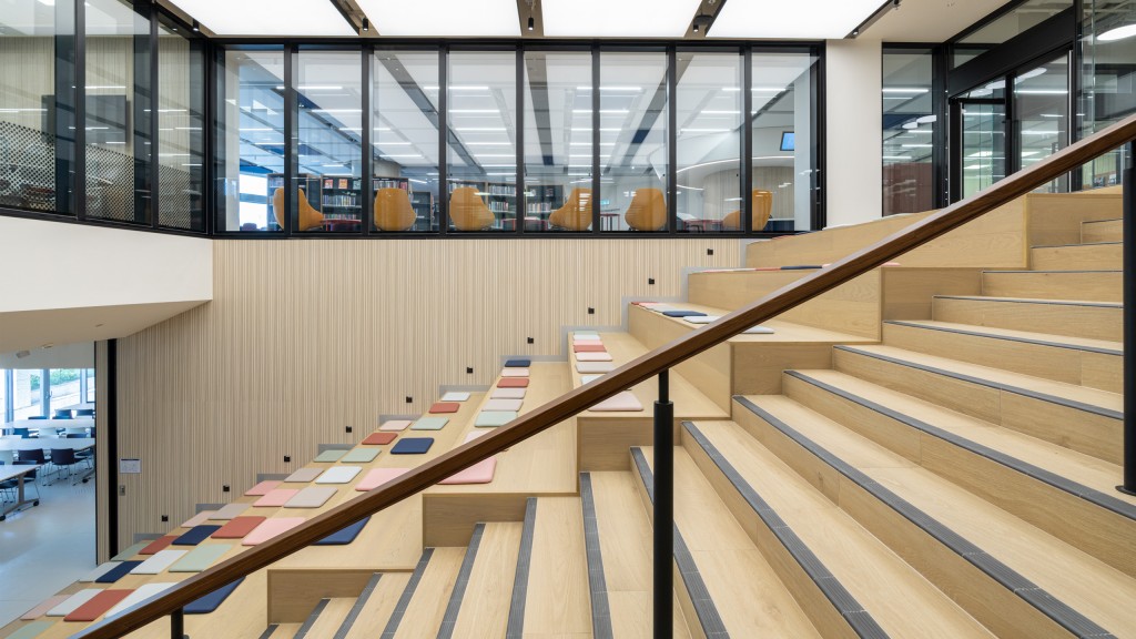 The three-storey campus is thoughtfully designed to create distinct learning neighbourhoods – a vibrant creative zone on the ground floor, a humanities and library hub on the first floor, and a serene upper level for science and wellbeing.