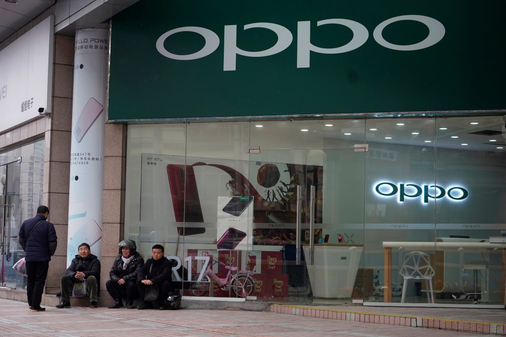 An Oppo logo is seen at a shopping mall in Shanghai, China February 21, 2019. REUTERS