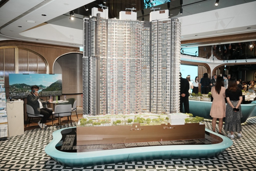 The developers will also release another 60 units for sale via tender on Friday. SING TAO