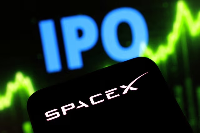 SpaceX logo, the word "IPO", and a rising stock graph are seen in this illustration taken June 5, 2026. REUTERS/Dado Ruvic/Illustration/File Photo