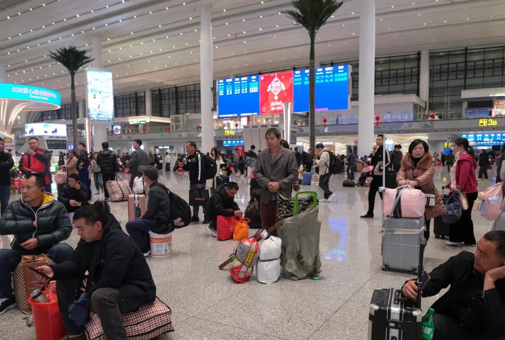 First day of the spring travel rush. (Photo: Southern Metropolis Daily)