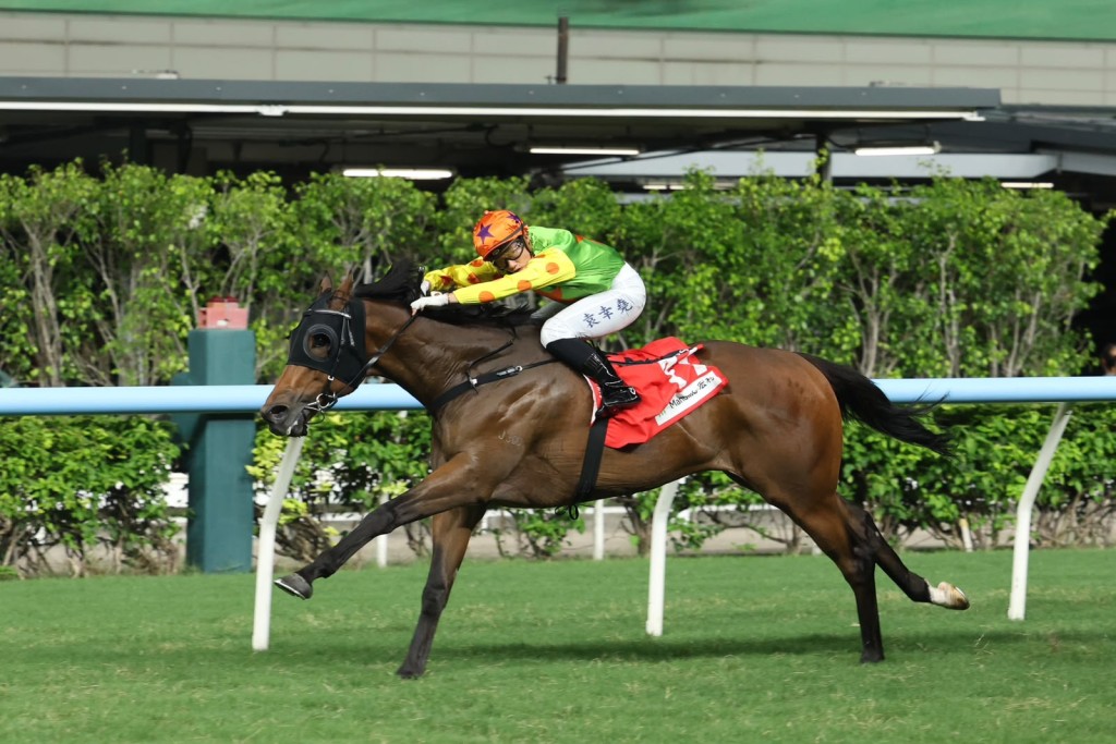 Prestige Always delivers Nichola Yuen's first Happy Valley winner. SingTao. Prestige Always delivers Nichola Yuen's first Happy Valley winner. SingTao.