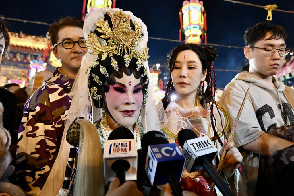 Local celebrity Lana Wong dressed as the Goddess of Mercy