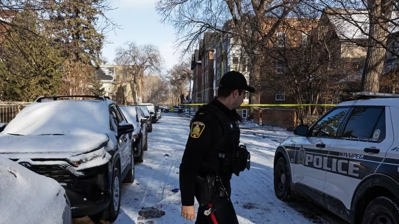 Officers blocked off Langside Street from Sara Avenue to Westminster Avenue Sunday morning. (CBC) Officers blocked off Langside Street from Sara Avenue to Westminster Avenue Sunday morning. (CBC)