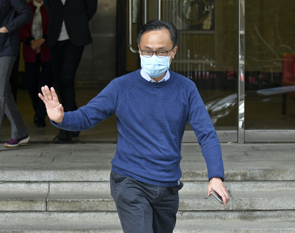 Civil Service Secretary Patrick Nip Tak-kuen said public officers would risk losing their jobs if they refuse to take an oath of allegiance to the Basic Law and the SAR. Civil Service Secretary Patrick Nip Tak-kuen said public officers would risk losing their jobs if they refuse to take an oath of allegiance to the Basic Law and the SAR.