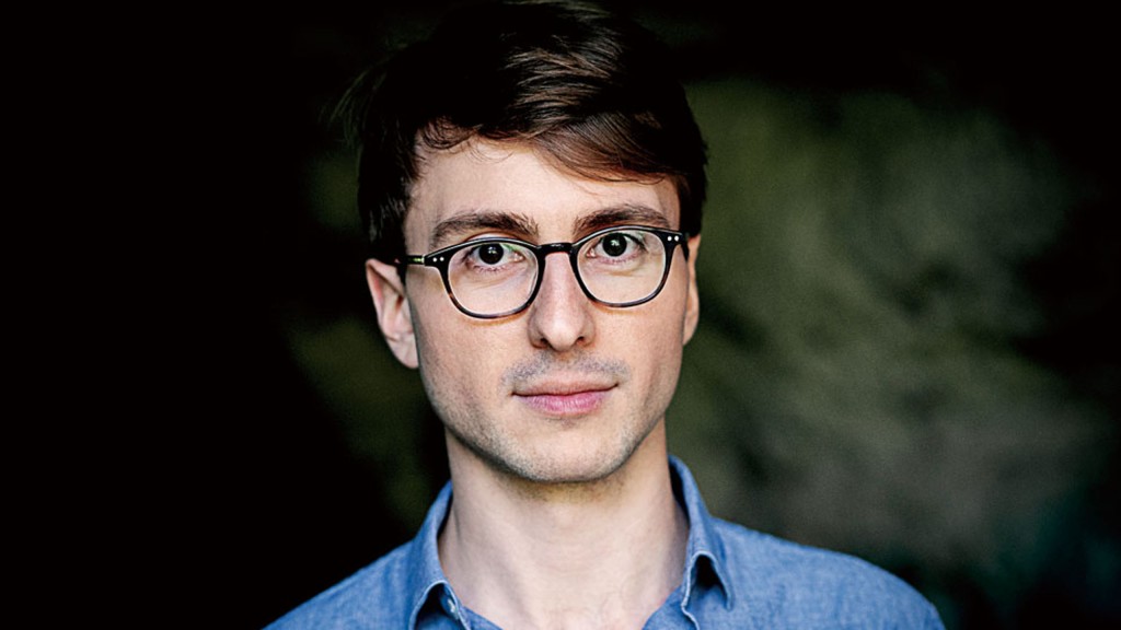 Pianist Guillaume Bellom will join Capuçon to bring out the subtlety and Romantic warmth of Brahms’s music. (Photo credit: Jean-Baptiste Millot) Pianist Guillaume Bellom will join Capuçon to bring out the subtlety and Romantic warmth of Brahms’s music. (Photo credit: Jean-Baptiste Millot)