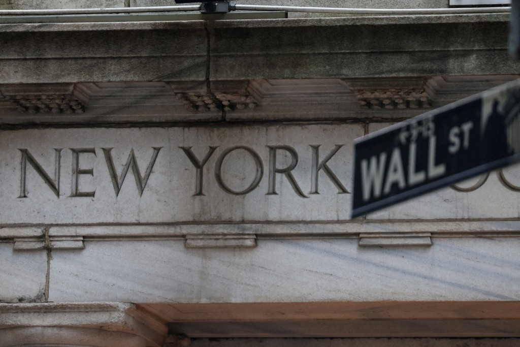 A view shows the New York Stock Exchange (NYSE) Wall Street entrance in New York City, U.S., April 7, 2025. REUTERS/Kylie Cooper//File Photo