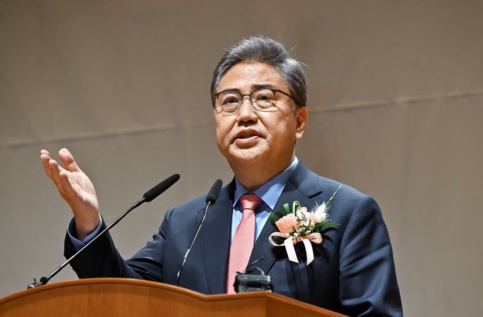 South Korea's new Foreign Minister Park Jin speaks during his inauguration ceremony in Seoul. (Reuters) South Korea's new Foreign Minister Park Jin speaks during his inauguration ceremony in Seoul. (Reuters)