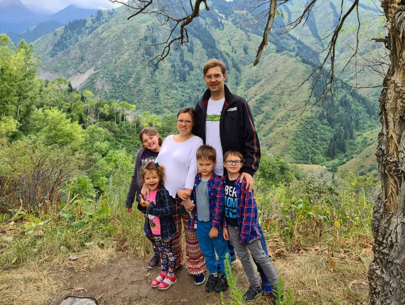 Timur Turlov and kids.