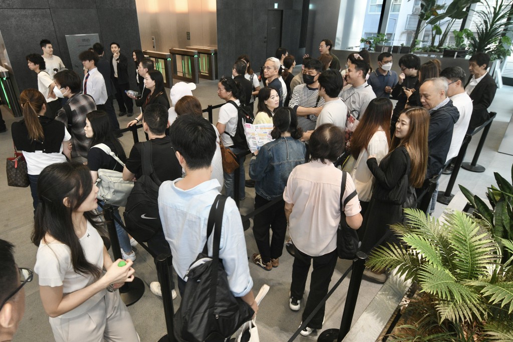 The sale status of Pavilia Farm III