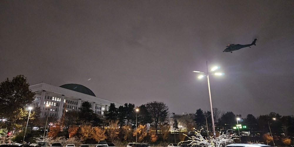 The National Assembly was sealed, helicopters were seen near the building. (Yonhap)