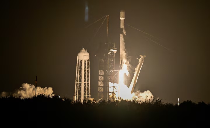 A SpaceX Falcon 9 rocket launches carrying Firefly Aerospace's Blue Ghost lunar lander as the primary payload and Japan-based ispace's Resilience lander as a secondary payload, from Kennedy Space Center in Cape Canaveral, Florida, U.S., January 15, 2025. REUTERS/Steve Nesius/File Photo
