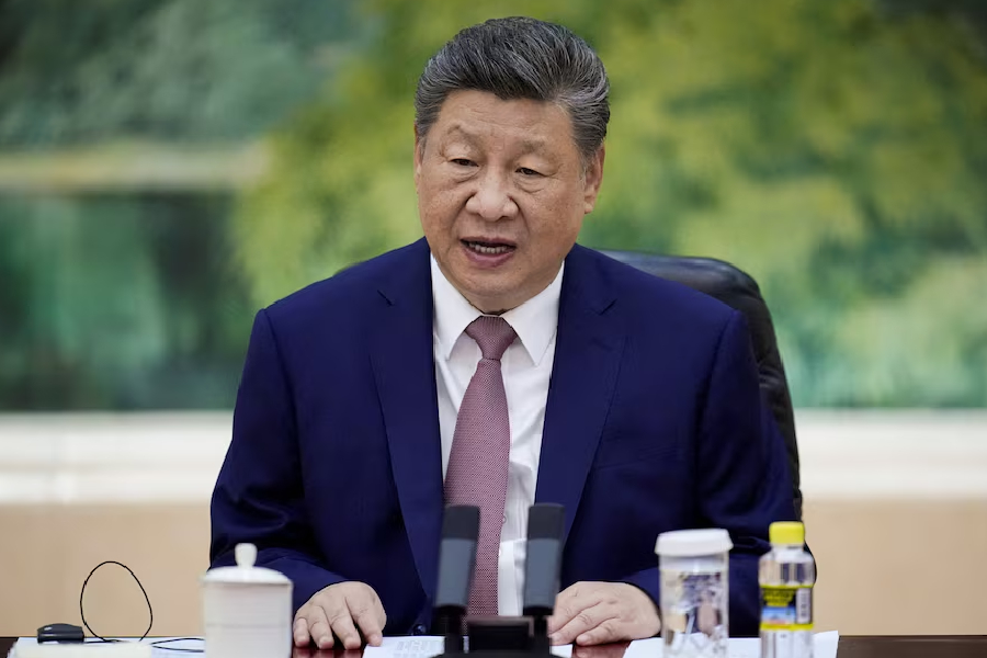 China’s President Xi Jinping attends a meeting with Russia’s Foreign Minister Sergei Lavrov (not pictured) at the Great Hall of the People in Beijing, China April 15, 2026. Iori Sagisawa/Pool via REUTERS/File Photo