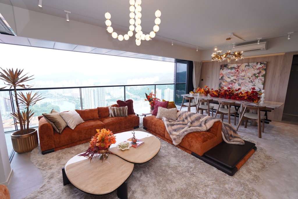 The Pavilia Farm III's show flat.