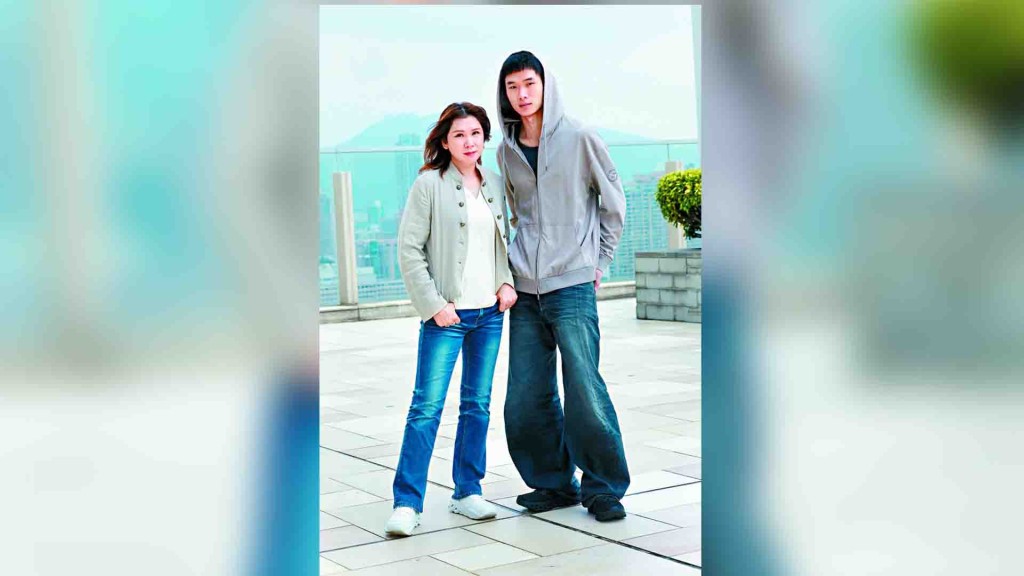 Bobo Chui Ka-po treats dyslexia as a reminder for her son Dave to push him forward to close the gap with hard work.