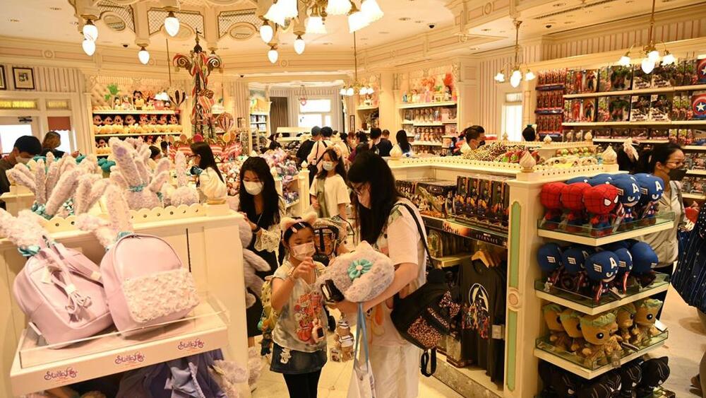  Disneyland started welcoming crowds back on Thursday.