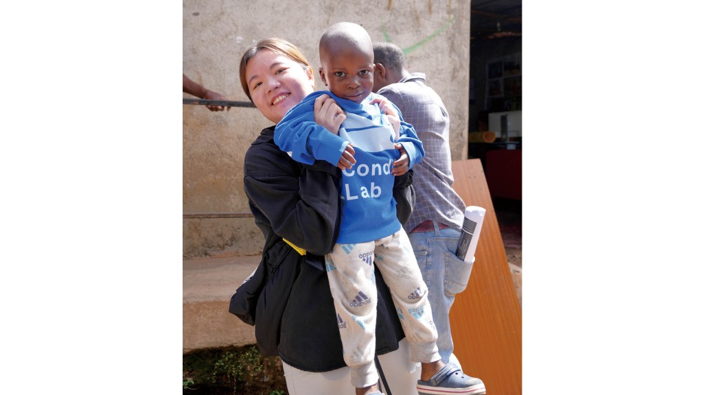PhD students have been based in Nairobi to closely supervise the construction of the Amani Kibera Book House. PhD students have been based in Nairobi to closely supervise the construction of the Amani Kibera Book House.