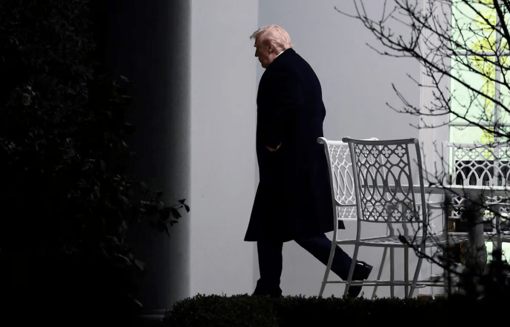 U.S. President Donald Trump walks out of the Oval Office towards Marine One at the White House in Washington, D.C., U.S., November 14, 2025. REUTERS/Evelyn Hockstein