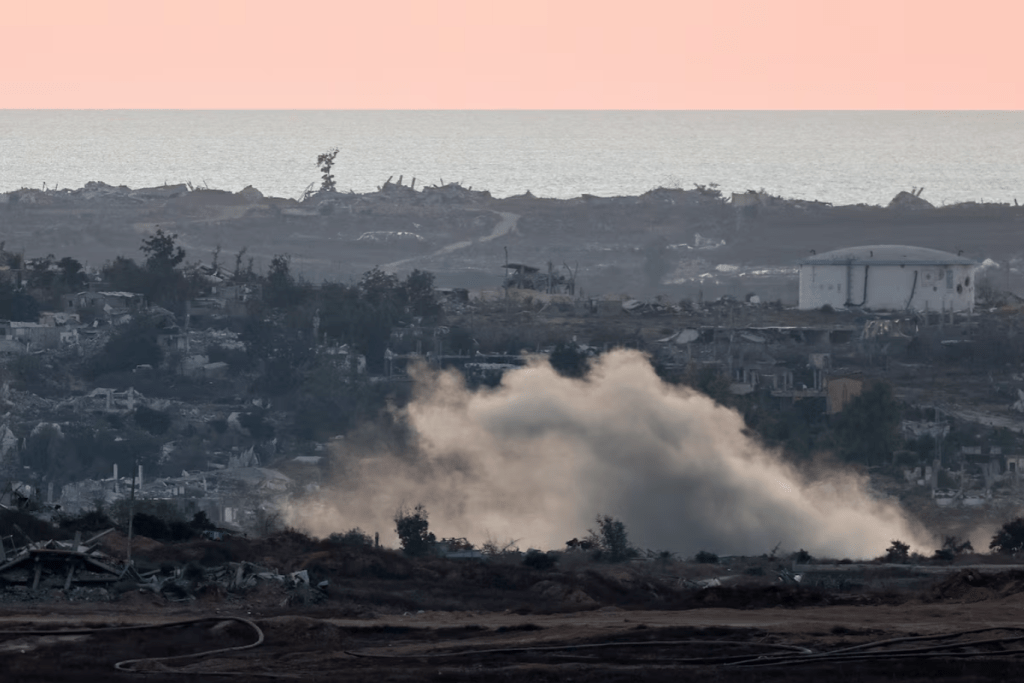 Smoke rises in Gaza, as seen from the Israeli side of the border, July 5, 2025. (REUTERS/Amir Cohen)