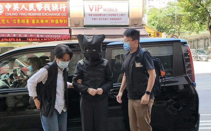 The suspects arrested are believed to be from the General Union of Hong Kong Speech Therapist, and the offending materials involve children's books. The suspects arrested are believed to be from the General Union of Hong Kong Speech Therapist, and the offending materials involve children's books.