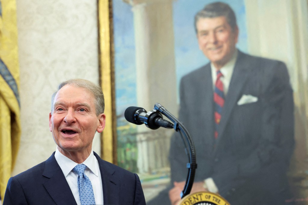 Chairman of the Securities and Exchange Commission (SEC) Paul Atkins speaks during his swearing-in ceremony, at the White House in Washington, D.C., U.S., April 22, 2025. REUTERS/Kevin Lamarque