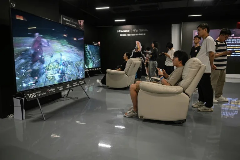 Foreign gamers urged to avoid discussing politically sensitive topics like Covid-19 or feminism (Hector RETAMAL) Foreign gamers urged to avoid discussing politically sensitive topics like Covid-19 or feminism (Hector RETAMAL)