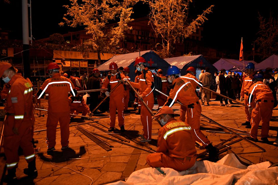 Rescue workers set up tents at a shelter following a 6.8-magnitude earthquake in Moxi town, Luding county, Ganzi Tibetan Autonomous Prefecture, Sichuan province, China. (Reuters) Rescue workers set up tents at a shelter following a 6.8-magnitude earthquake in Moxi town, Luding county, Ganzi Tibetan Autonomous Prefecture, Sichuan province, China. (Reuters)