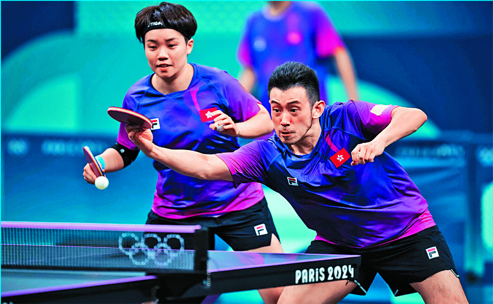 Paddlers Wong and Doo avoid early showdown with top pair