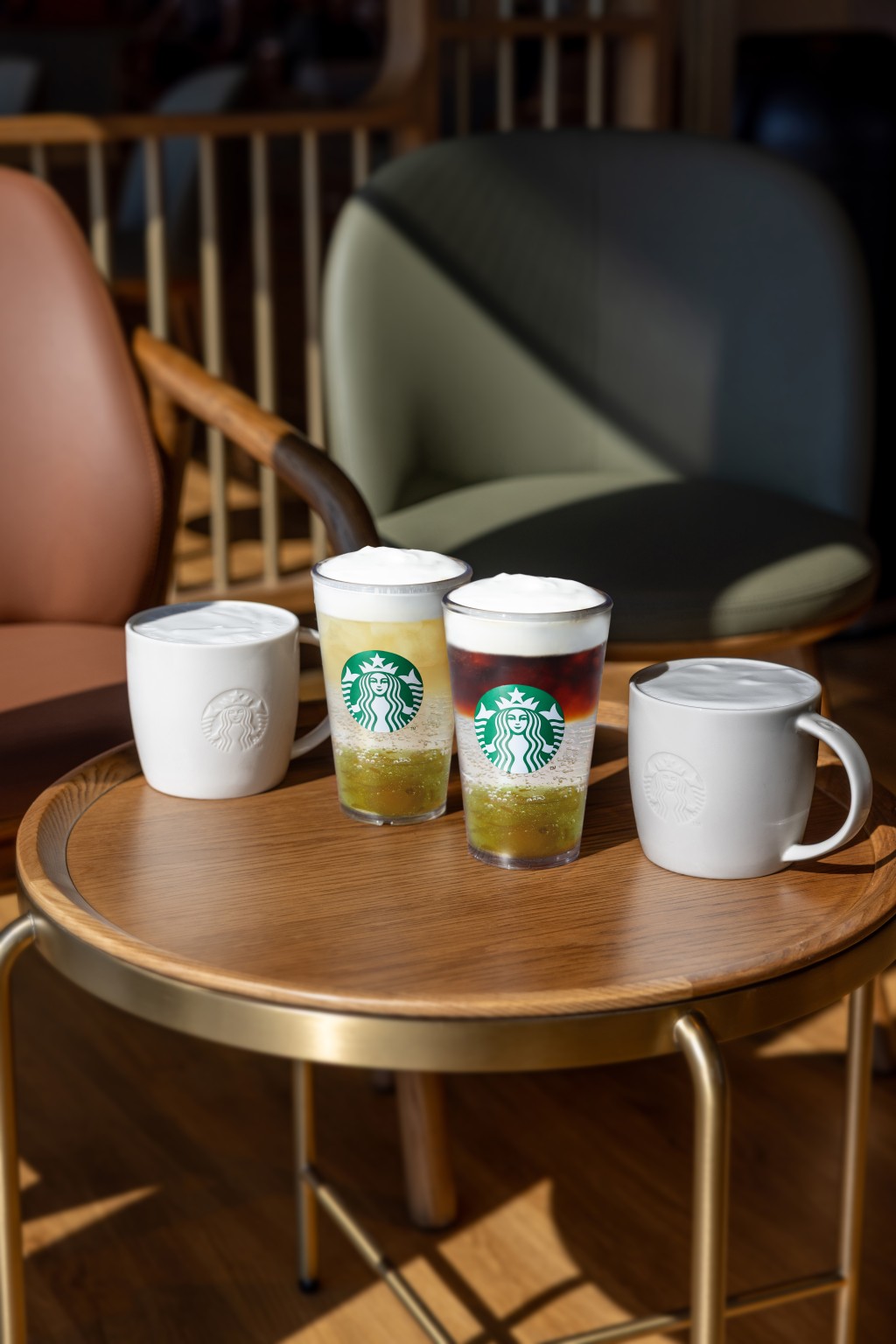 The new Starbucks concept store at the Museum debut exclusive beverages crafted specifically for the HKPM, including the newly developed Turmeric Oatmilk Latte, as well as a refreshing series of Plum Blossoms beverages, including Plum Blossoms Oolong Tea, Oolong Tea Tonic, Coffee, and Coffee Tonic with Creamy Foam. 