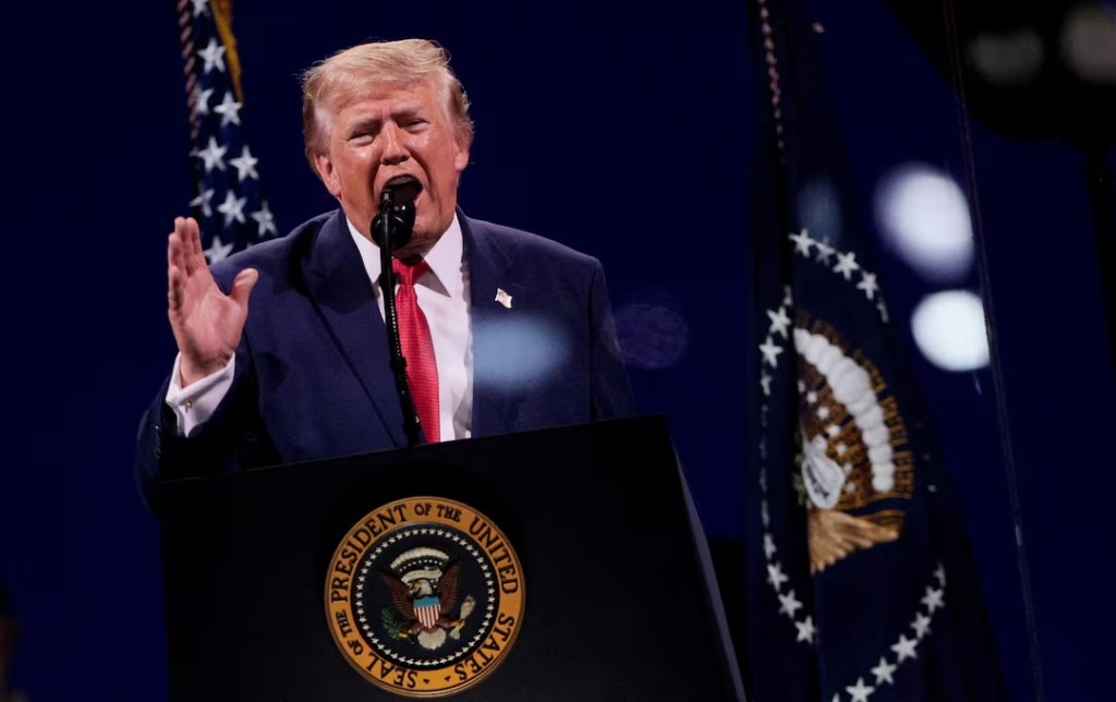  U.S. President Donald Trump speaks at a Fourth of July rally, marking the 250th anniversary of U.S. independence, on the National Mall in Washington, D.C., U.S., July 4, 2026. REUTERS/Evan Vucci/File Photo 