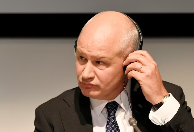 Peter Wilson Peter Wilson