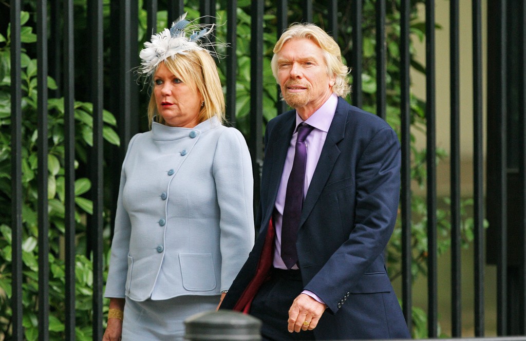 Photo by CARL DE SOUZA / AFP  Chairman of Virgin Airlines, Richard Branson, arrives with his wife Joan at Wellington barracks London for Princess Diana's memorial service on August 31, 2007.