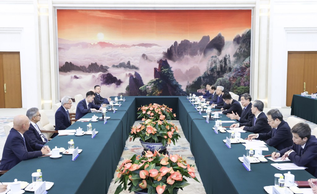 Chinese Vice Premier He Lifeng met with Nvidia chief executive Jensen Huang in Beijing on April 17. XINHUA