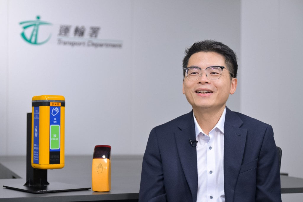Transport Department Chief Engineer (Traffic Control) Gordon Kwok says ensuring road safety and improving pedestrian facilities are key pillars of the Government’s district governance initiatives. (Source: news.gov.hk) Transport Department Chief Engineer (Traffic Control) Gordon Kwok says ensuring road safety and improving pedestrian facilities are key pillars of the Government’s district governance initiatives. (Source: news.gov.hk)