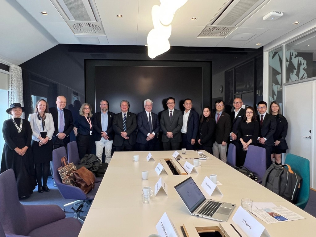 Sun Dong, visited KTH Royal Institute of Technology (KTH) and met with the Vice President of Global Relations.