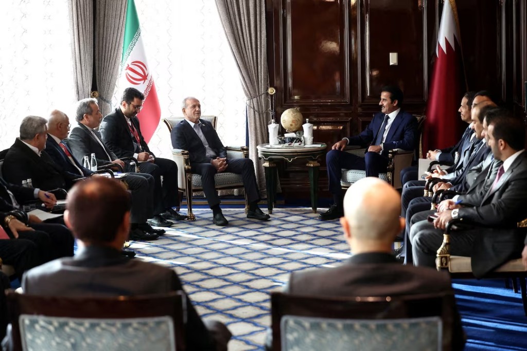Iranian President Masoud Pezeshkian meets with Qatar's Emir Sheikh Tamim bin Hamad Al Thani in Moscow, Russia, October 27, 2026. Iran's Presidential website/WANA (West Asia News Agency)/Handout via REUTERS 