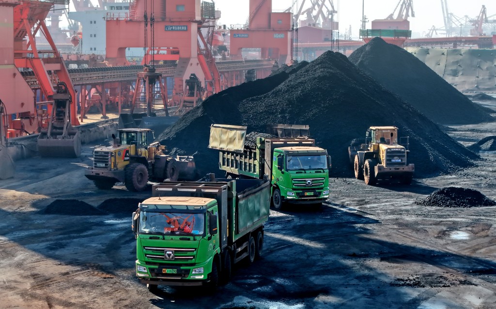 China stocks rise on coal, chips; brokerages up after regulatory crackdown