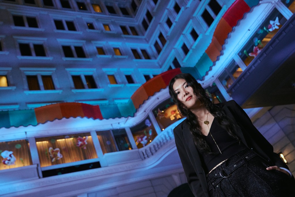 Hong Kong artist Angel Hui unveils Swimming in Light. (Photo courtesy of The Peninsula Hotels)